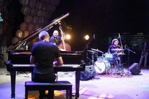 Robe illuminates Ubud Jazz Festival