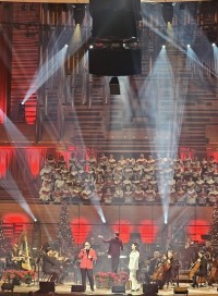 “Parapapam” at Montreal’s Maison Symphonique lit with Chauvet