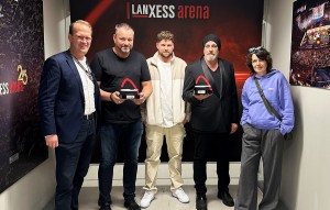 Torsten Sträter erhält Sold Out Award der Lanxess Arena