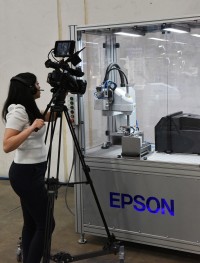 Epson weitet Hybridstand-Konzept auf den Fachbereich Business Systems aus