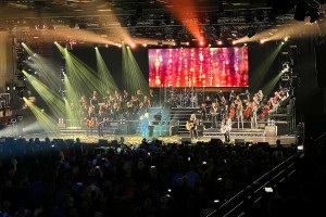 Verantec beleuchtet „Rock meets Classic“-Konzerte mit Robe